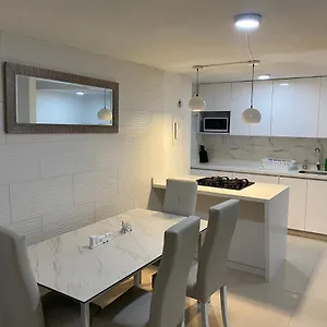 Apartamento En Laureles Estadio Torres 201 , Medellín Colombia